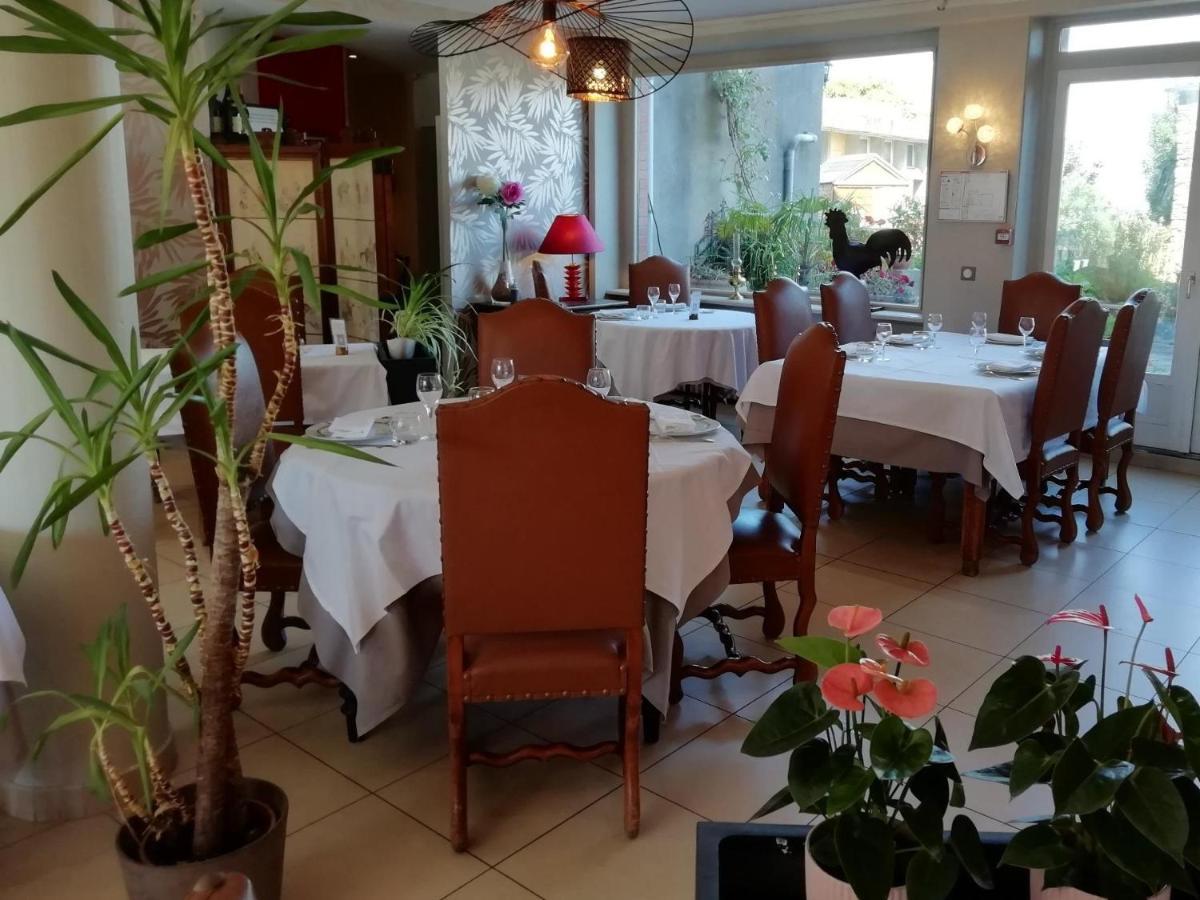 Hotel De Bretagne Dol Centre Ville - Hotel Et Restaurant دول دي بْروتانْيِ المظهر الخارجي الصورة