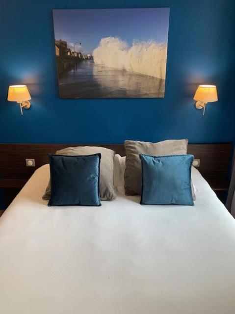 Hotel De Bretagne Dol Centre Ville - Hotel Et Restaurant دول دي بْروتانْيِ المظهر الخارجي الصورة
