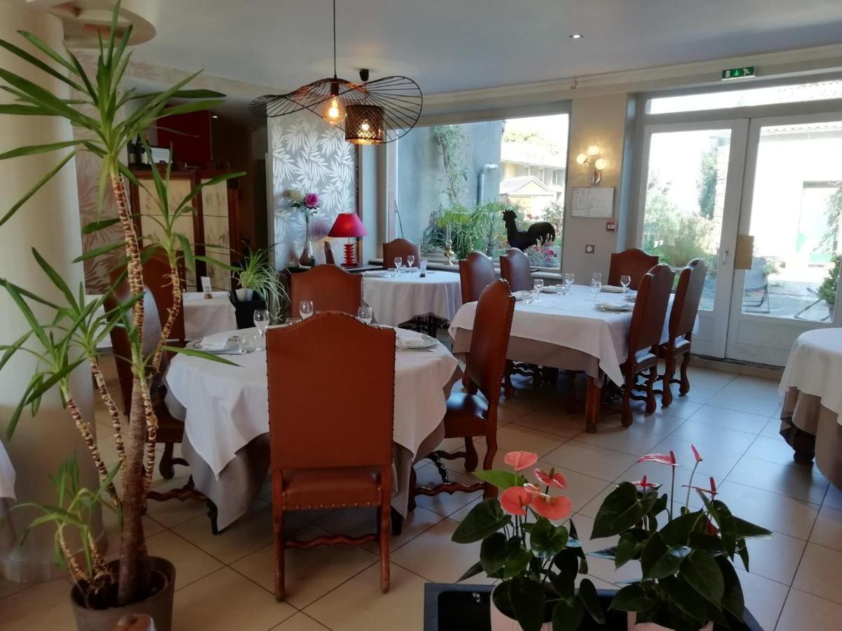 Hotel De Bretagne Dol Centre Ville - Hotel Et Restaurant دول دي بْروتانْيِ المظهر الخارجي الصورة
