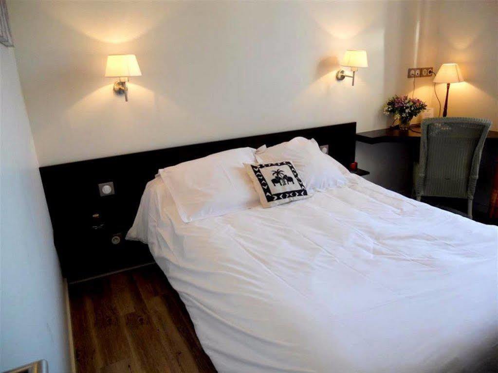 Hotel De Bretagne Dol Centre Ville - Hotel Et Restaurant دول دي بْروتانْيِ المظهر الخارجي الصورة