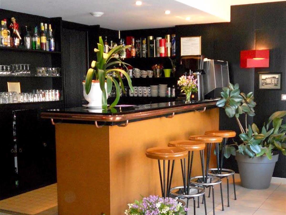 Hotel De Bretagne Dol Centre Ville - Hotel Et Restaurant دول دي بْروتانْيِ المظهر الخارجي الصورة